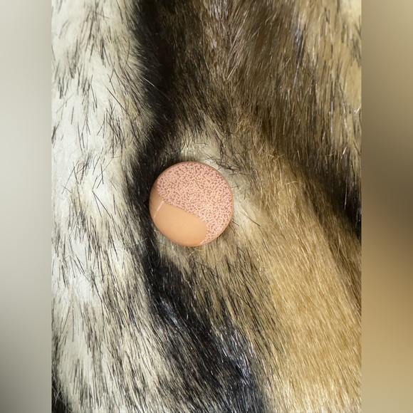 Vintage Tissavel Faux Fur Coat in Size 12 Tricolor - Picture 7 of 7